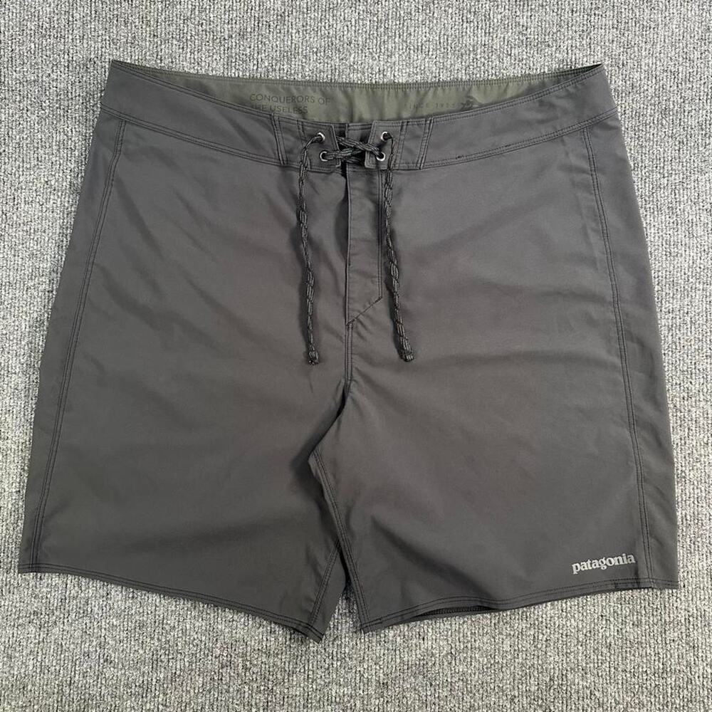 Patagonia Men’s Hydropeak Boardshorts Basic Outdoor Gorpcore Swim Trunks 36